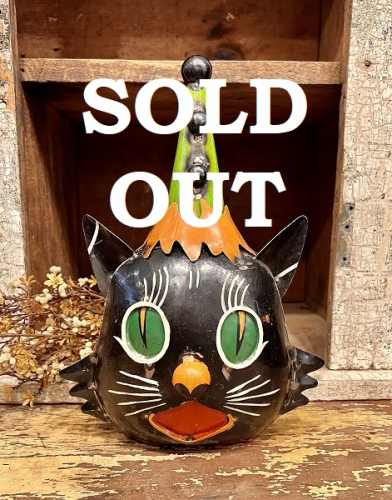 BLACK CAT W/ CLOWN HAT